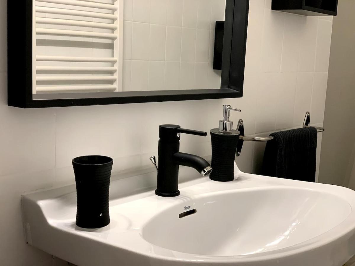 Pyrene Holidays- Residence Le Grand Hotel - Studio Lumineux A 2 Pas Des Thermes De Capvern Les Bains Екстериор снимка